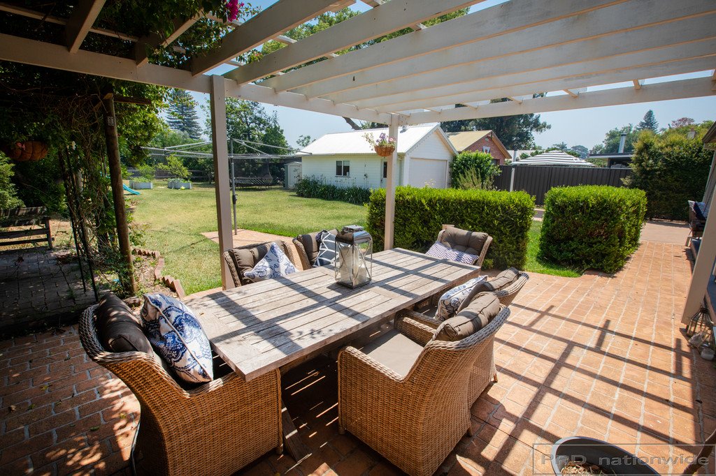 25 Allan Street LORN 4