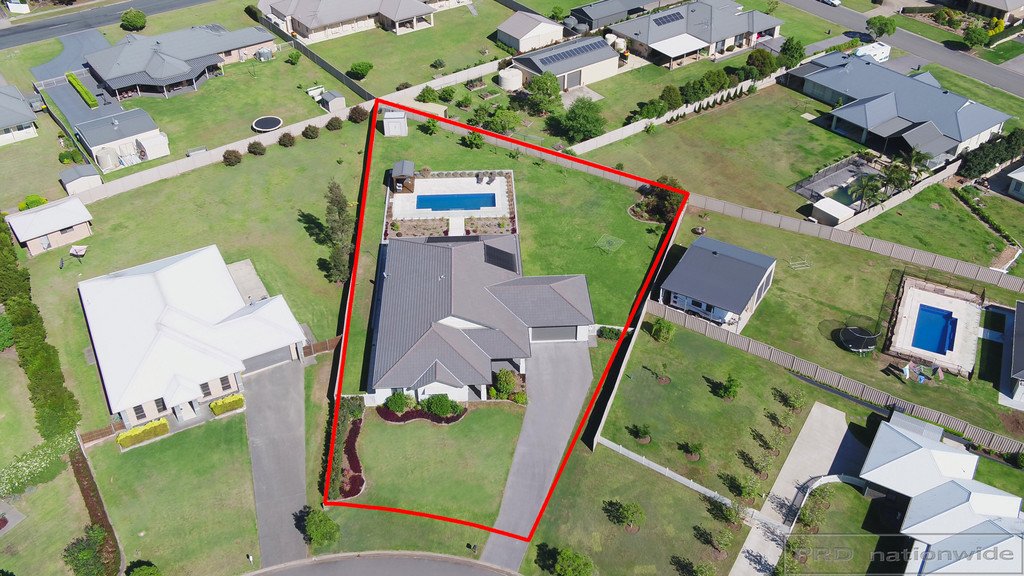 25 Alloway Circuit LARGS 1
