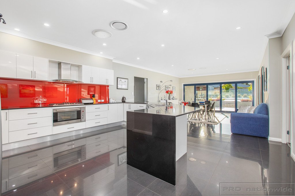 25 Alloway Circuit LARGS 4