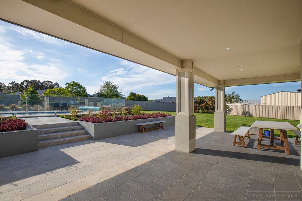 25 Alloway Circuit LARGS 13