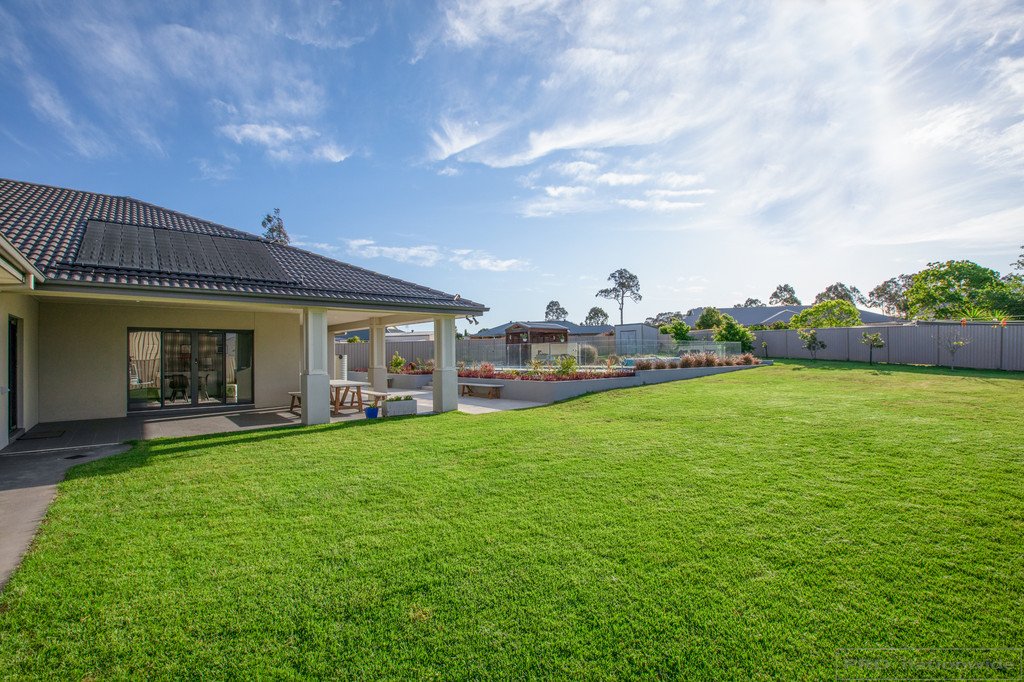 25 Alloway Circuit LARGS 18