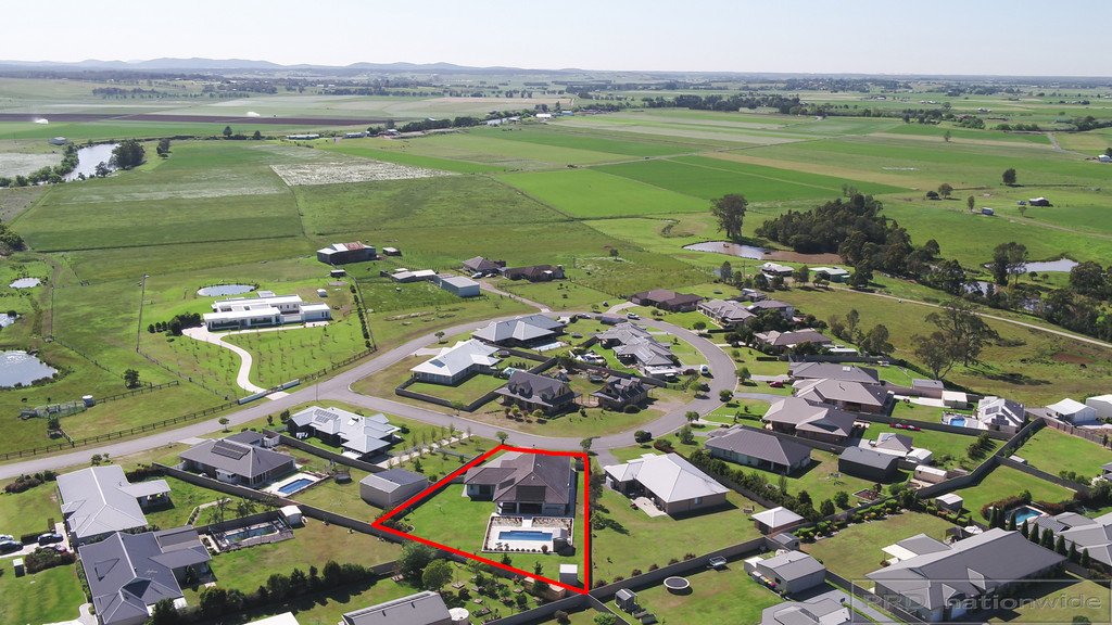 25 Alloway Circuit LARGS 21