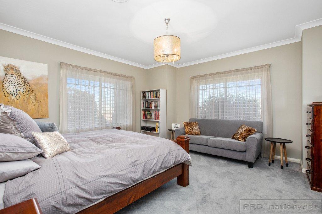 25 Alloway Circuit LARGS 22