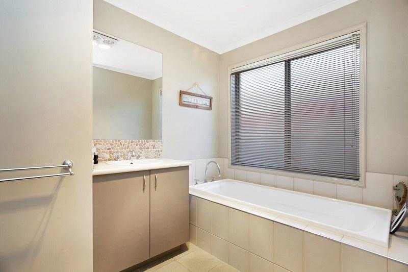 25 Ambrosia Rise EPSOM 6