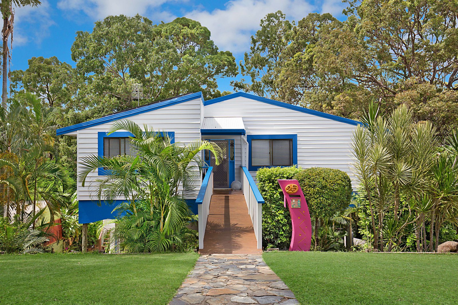 25 Anconia Avenue TWEED HEADS WEST 1