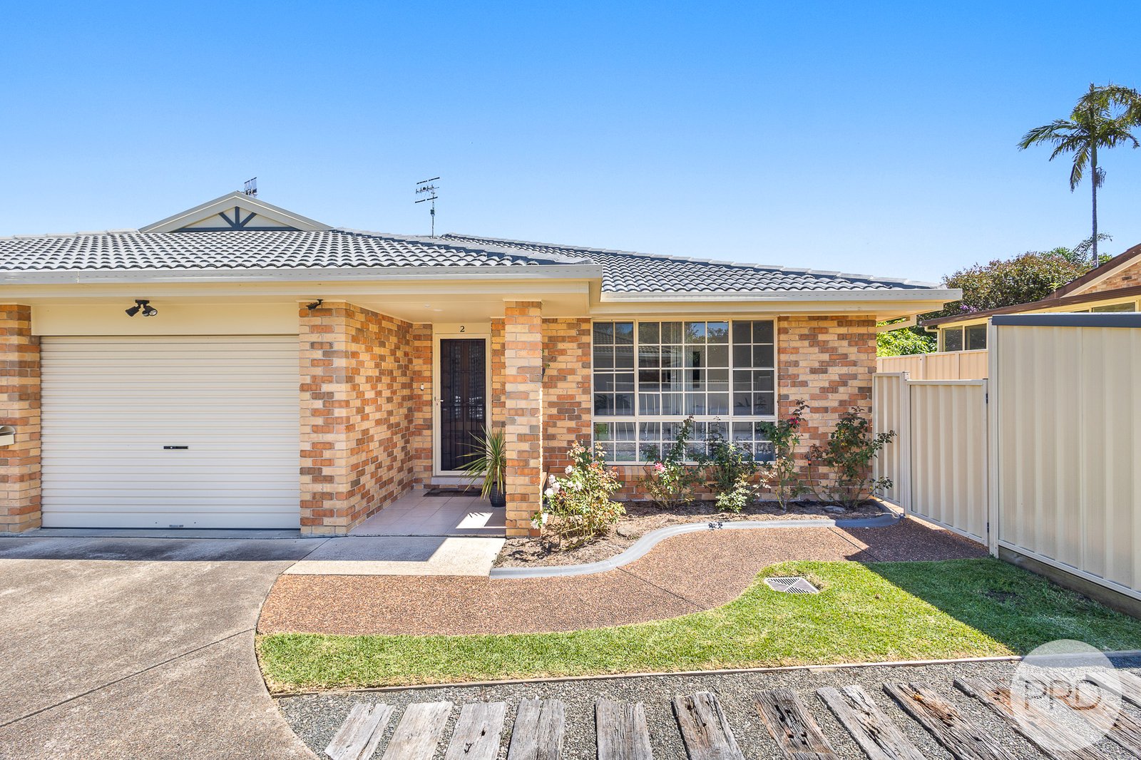 2/5 Anderson Place SALAMANDER BAY 1