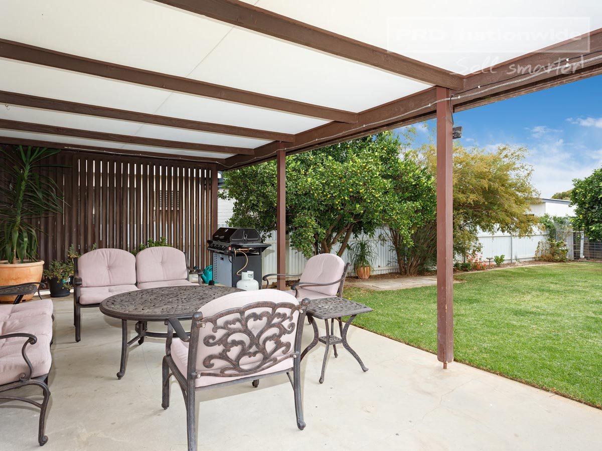 25 Anne Street TOLLAND 4