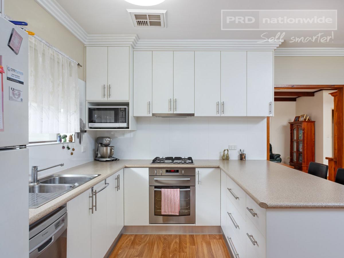 25 Anne Street TOLLAND 5