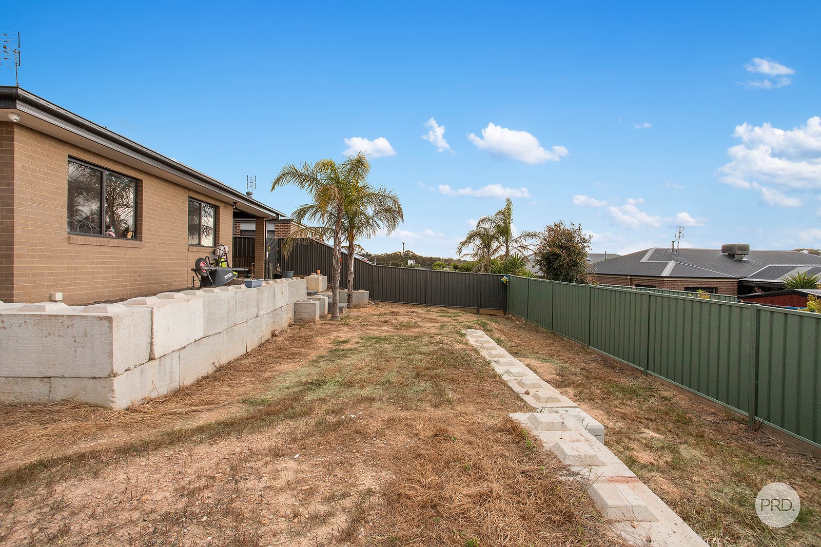 25 Ashbourne Way KANGAROO FLAT 14