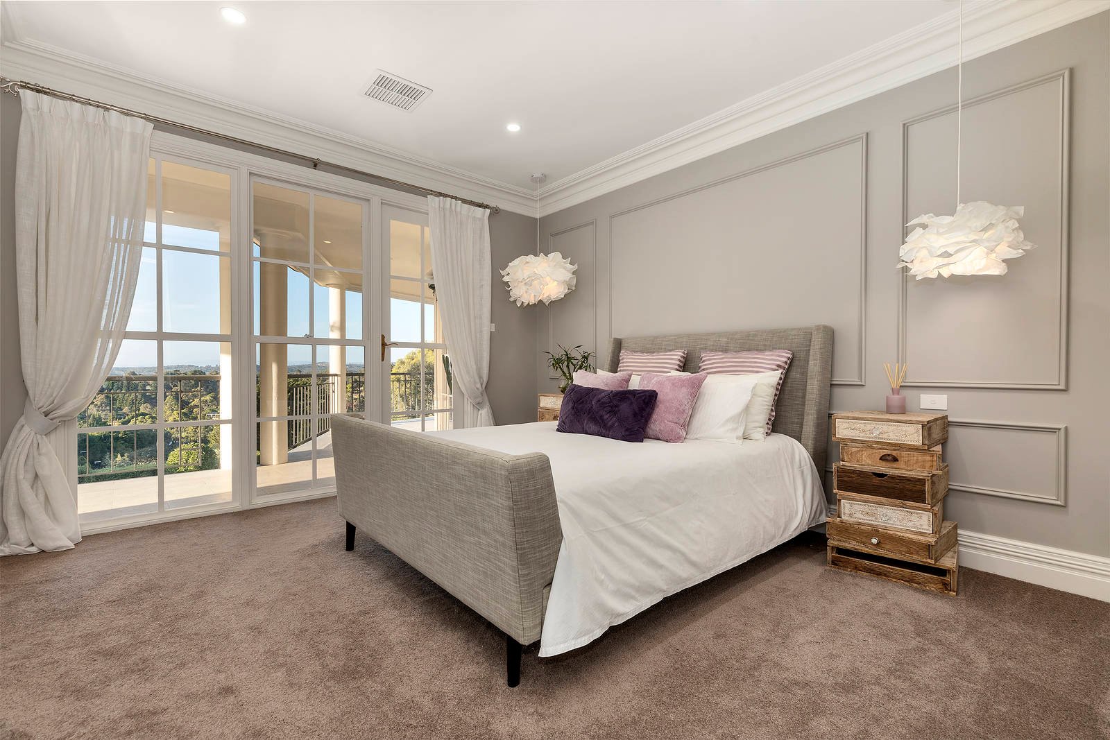 Real Estate and Property in 25 Aylesbury Way, Warrandyte, VIC