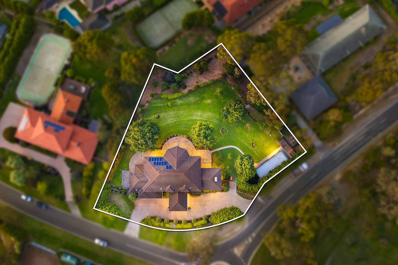 Real Estate and Property in 25 Aylesbury Way, Warrandyte, VIC