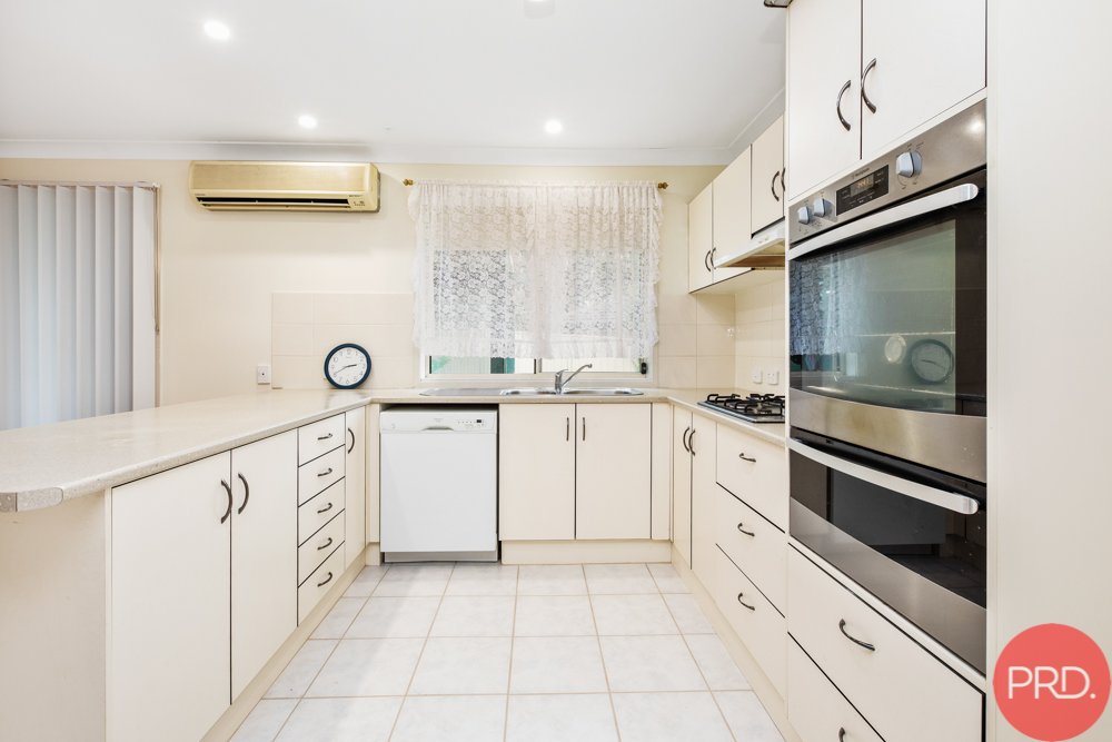 25 Bairds Close RUTHERFORD 6