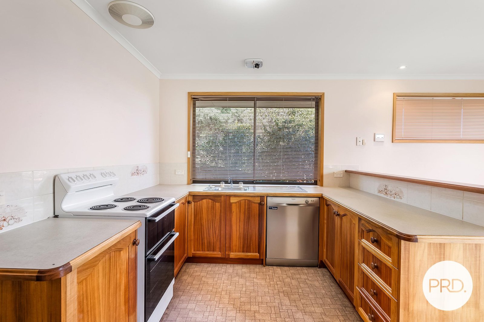 25 Balamara Street BELLERIVE 4