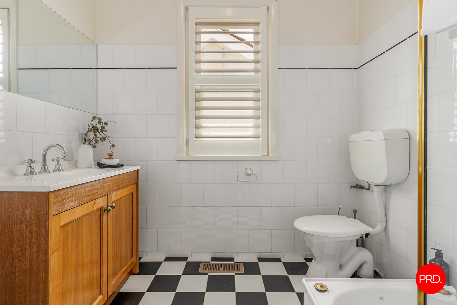 25 Barkly Street BENDIGO 9