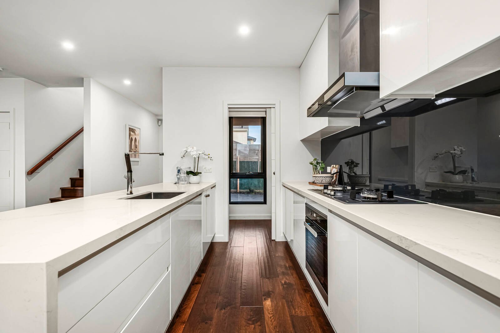 Real Estate and Property in 2/5 Barrina Street, Blackburn South, VIC