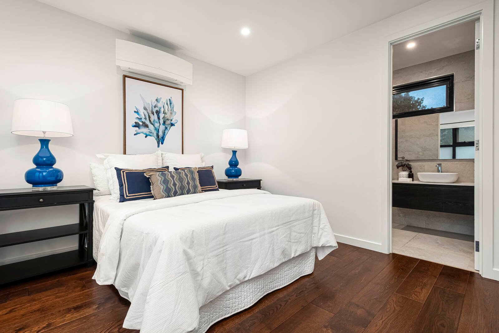 Real Estate and Property in 2/5 Barrina Street, Blackburn South, VIC