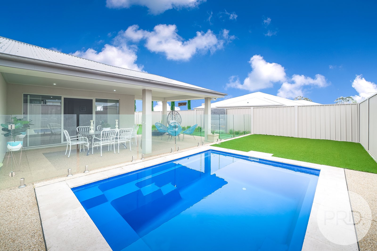 25 Barton Avenue LLOYD 4