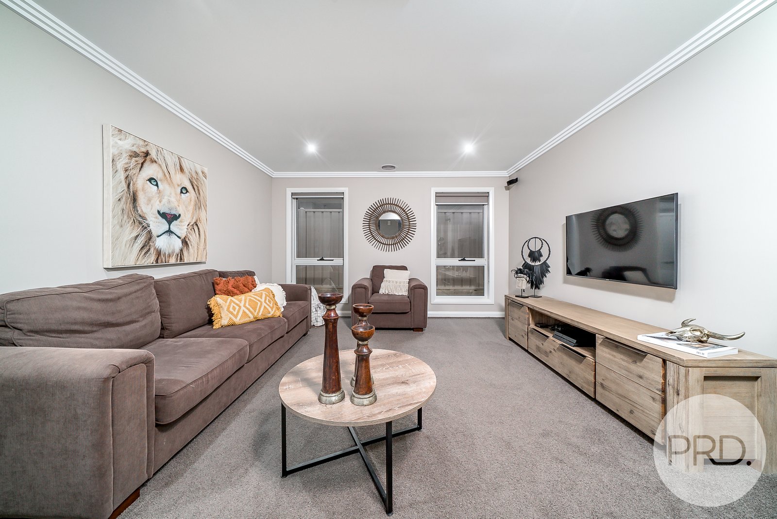 25 Barton Avenue LLOYD 5