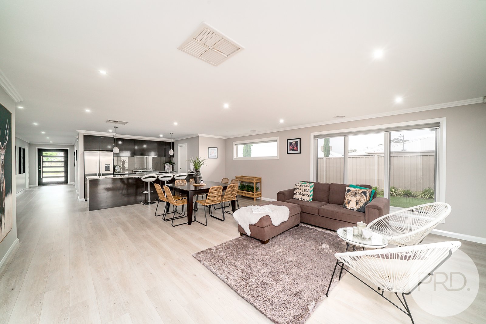 25 Barton Avenue LLOYD 9