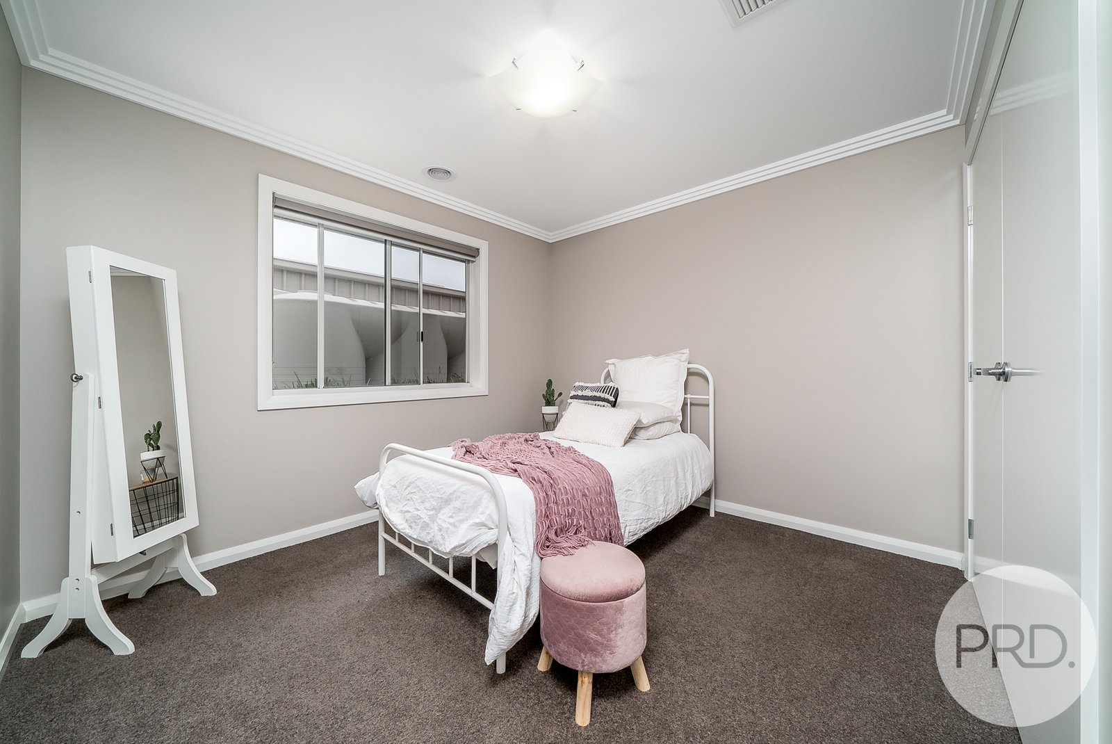 25 Barton Avenue LLOYD 12