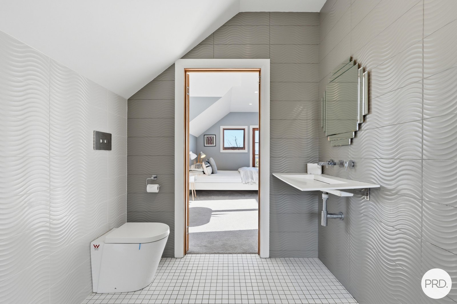 25 Bay Road BOOMER BAY 24
