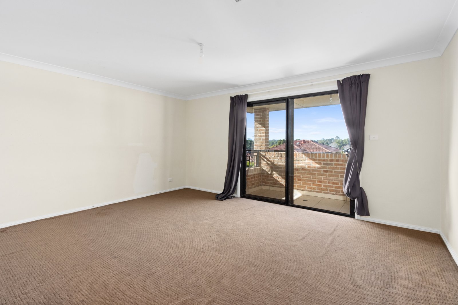 25 Beaconsfield Road MORTDALE 4