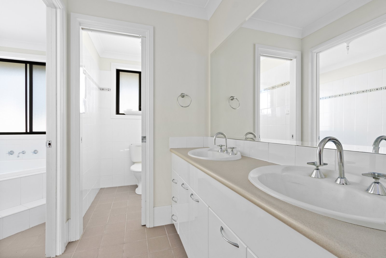 25 Beaconsfield Road MORTDALE 5
