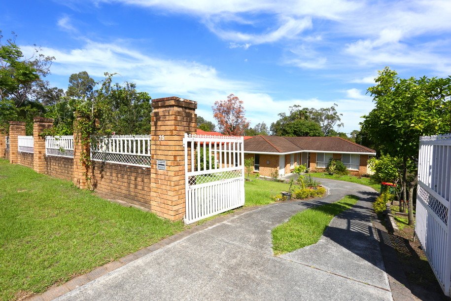 25 Beauty Point Drive ROBINA 4