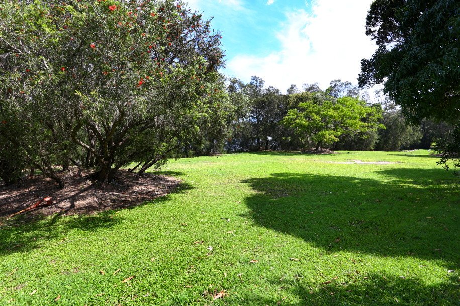 25 Beauty Point Drive ROBINA 10