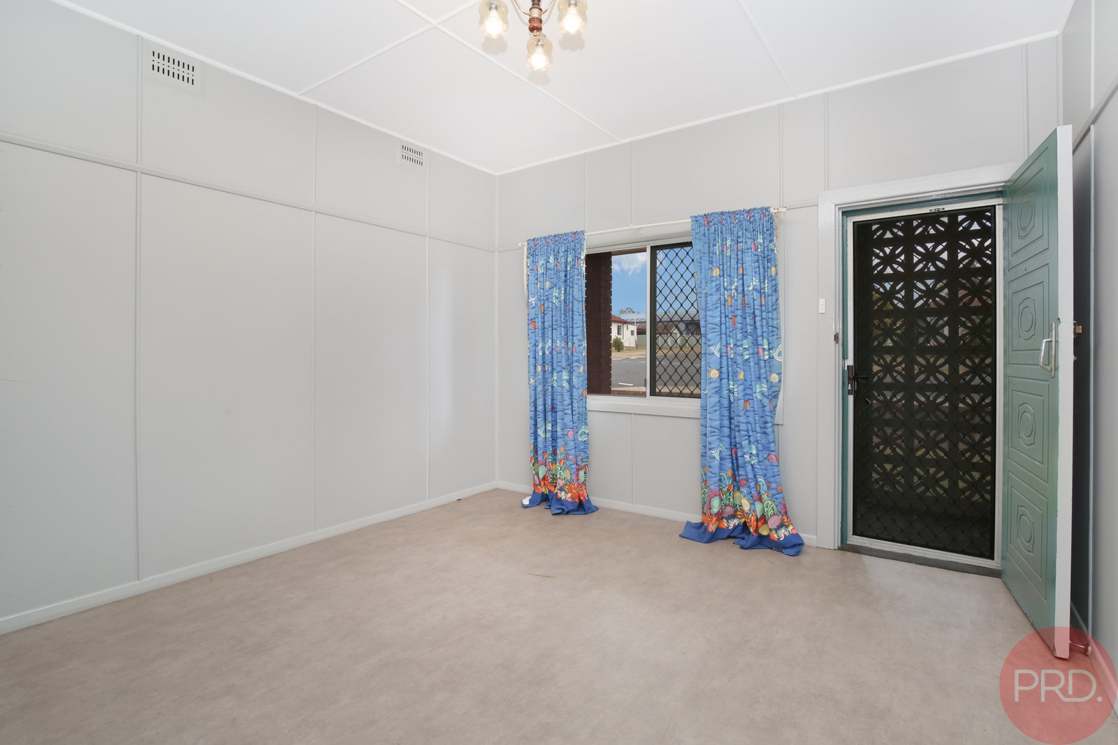 25 Beresford Avenue BERESFIELD 3