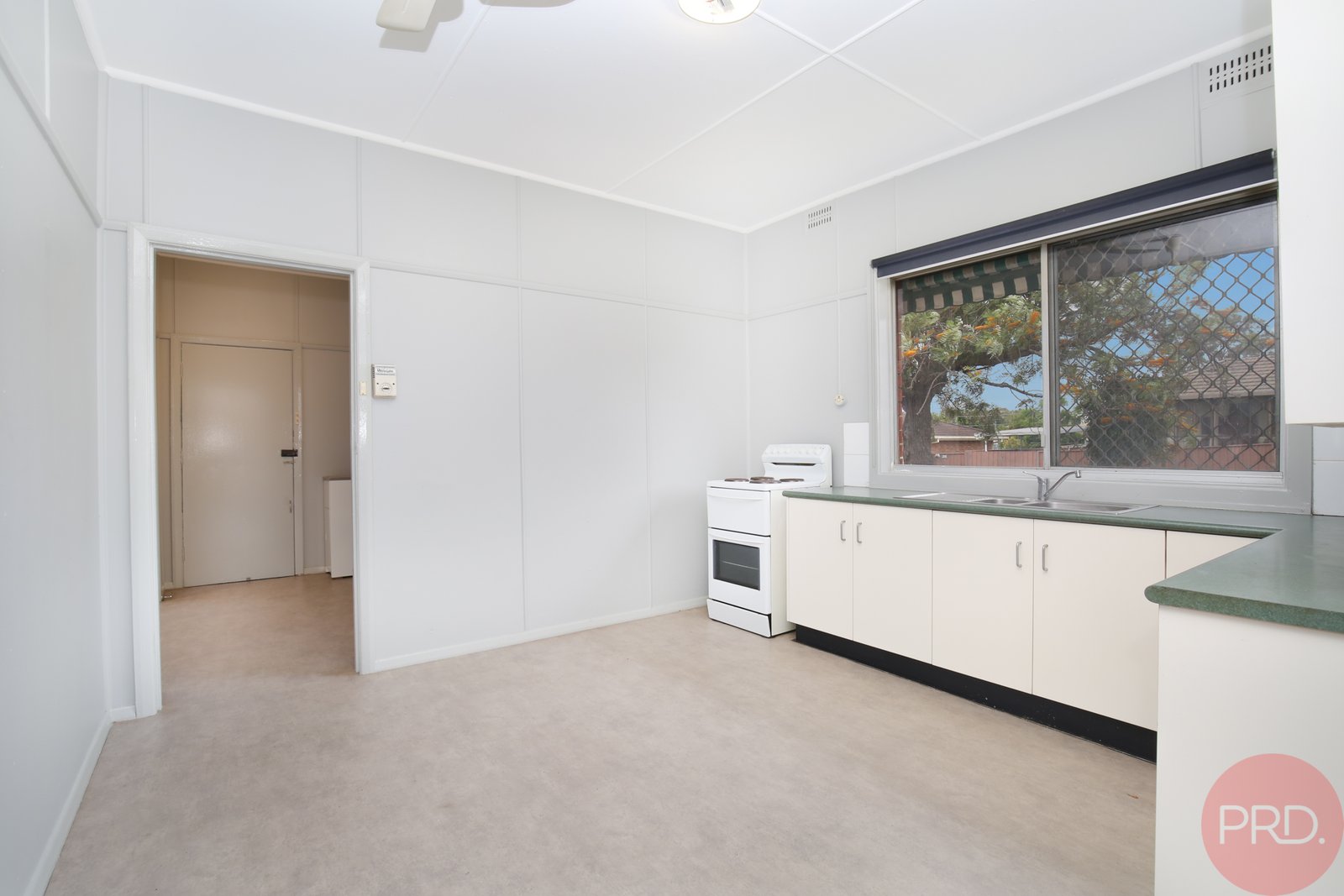 25 Beresford Avenue BERESFIELD 4