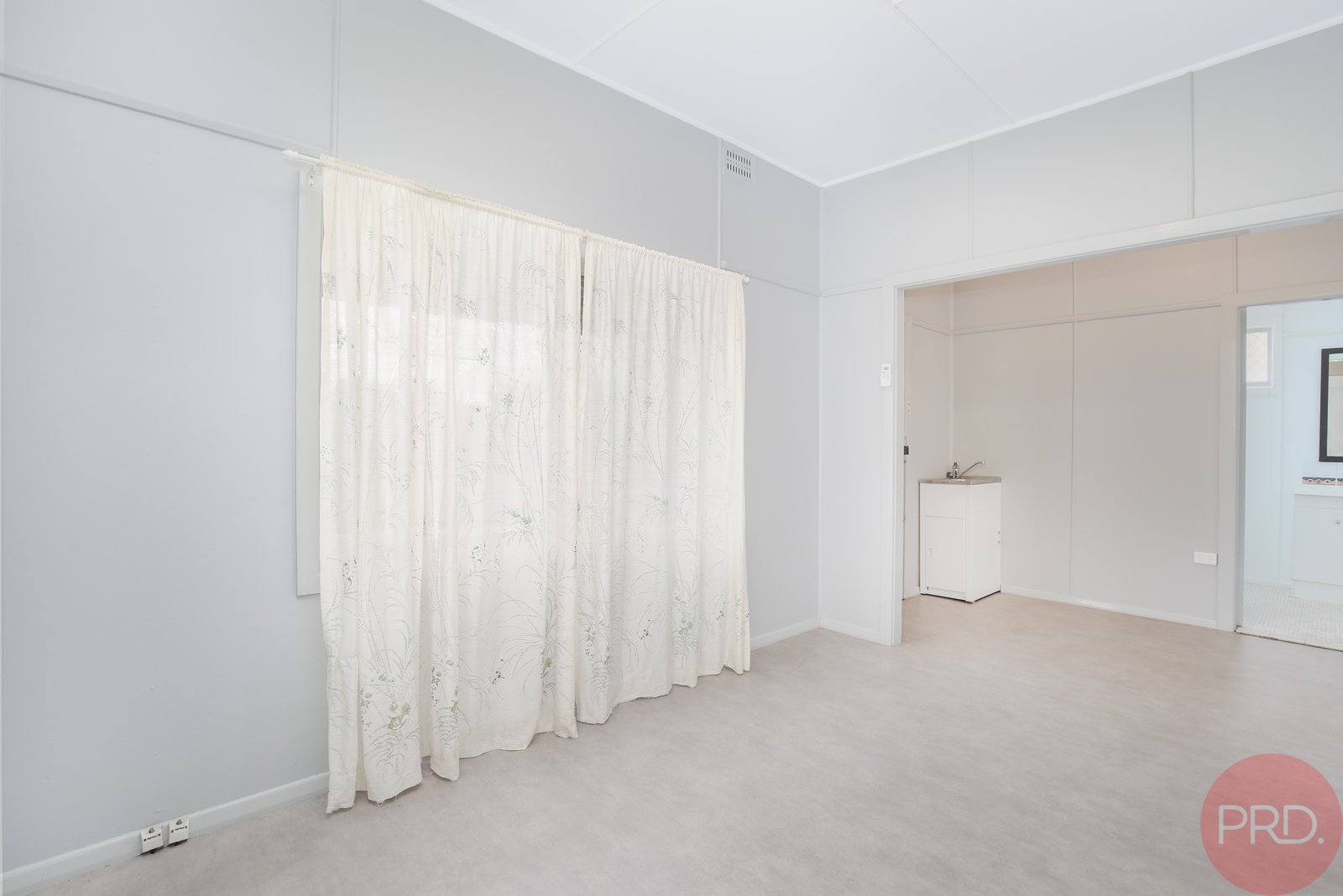 25 Beresford Avenue BERESFIELD 9