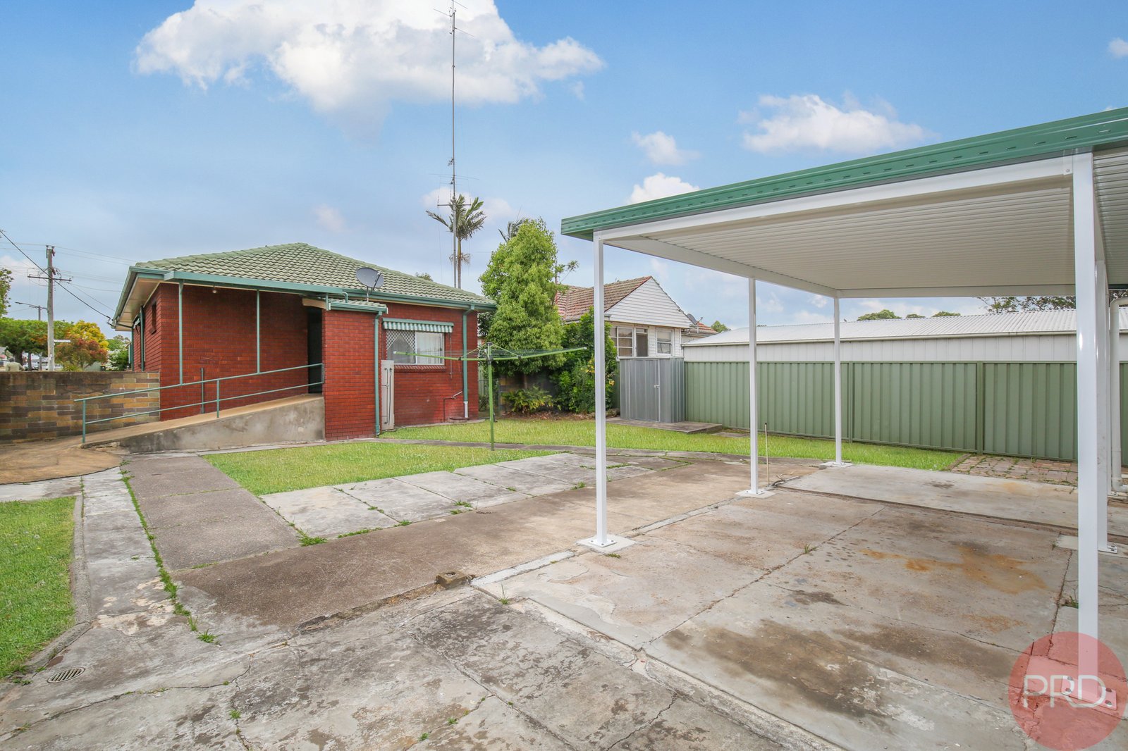 25 Beresford Avenue BERESFIELD 12