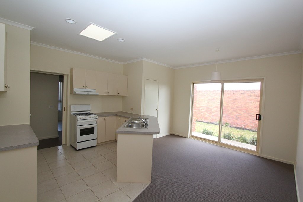 25 Birdwood Avenue SEBASTOPOL 4