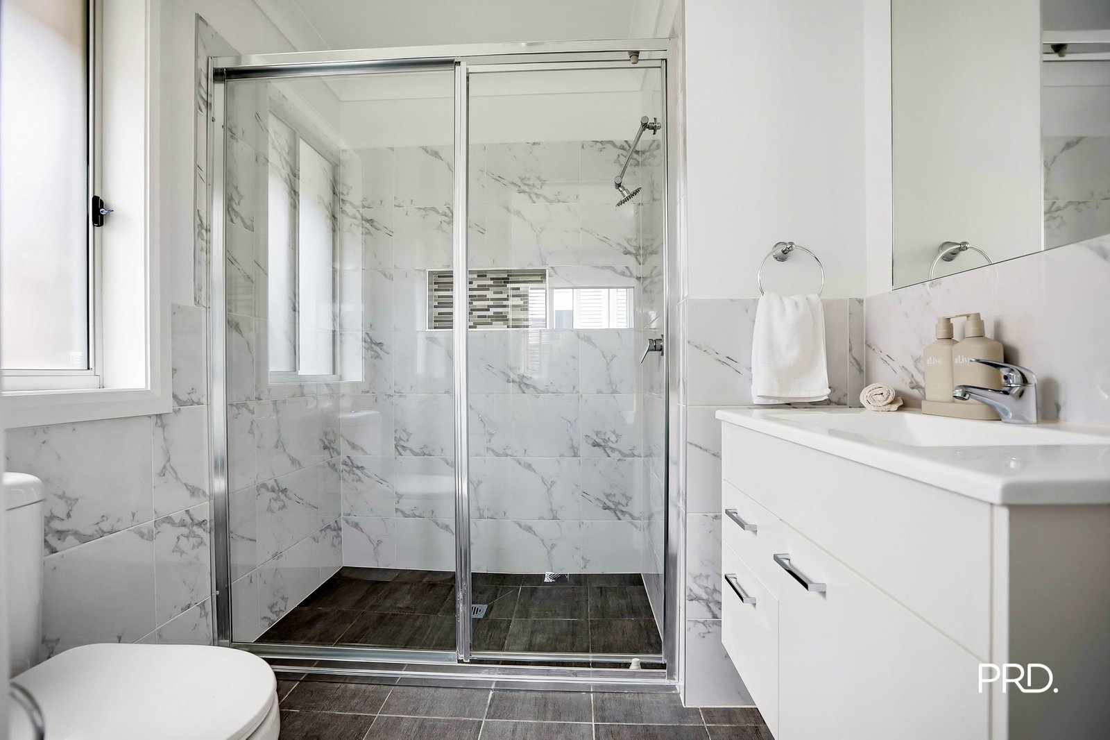 25 Brigade Street JORDAN SPRINGS 14