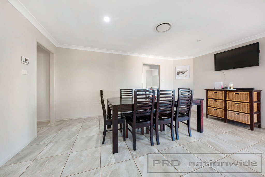 25 Brittany Ave  RUTHERFORD 7