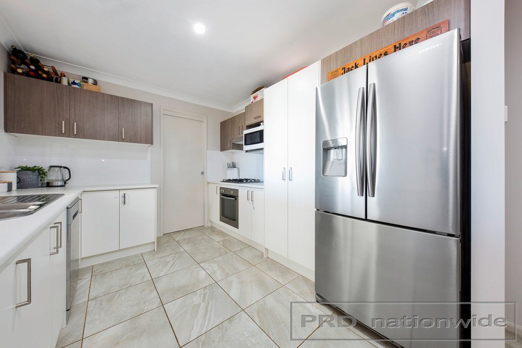 25 Brittany Ave  RUTHERFORD 9