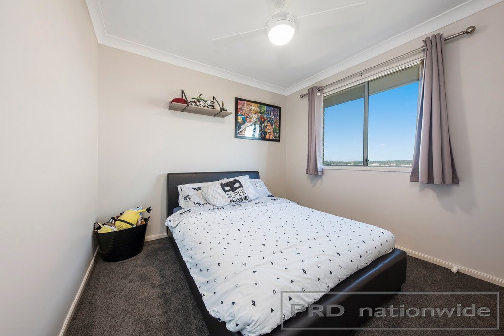 25 Brittany Ave  RUTHERFORD 12