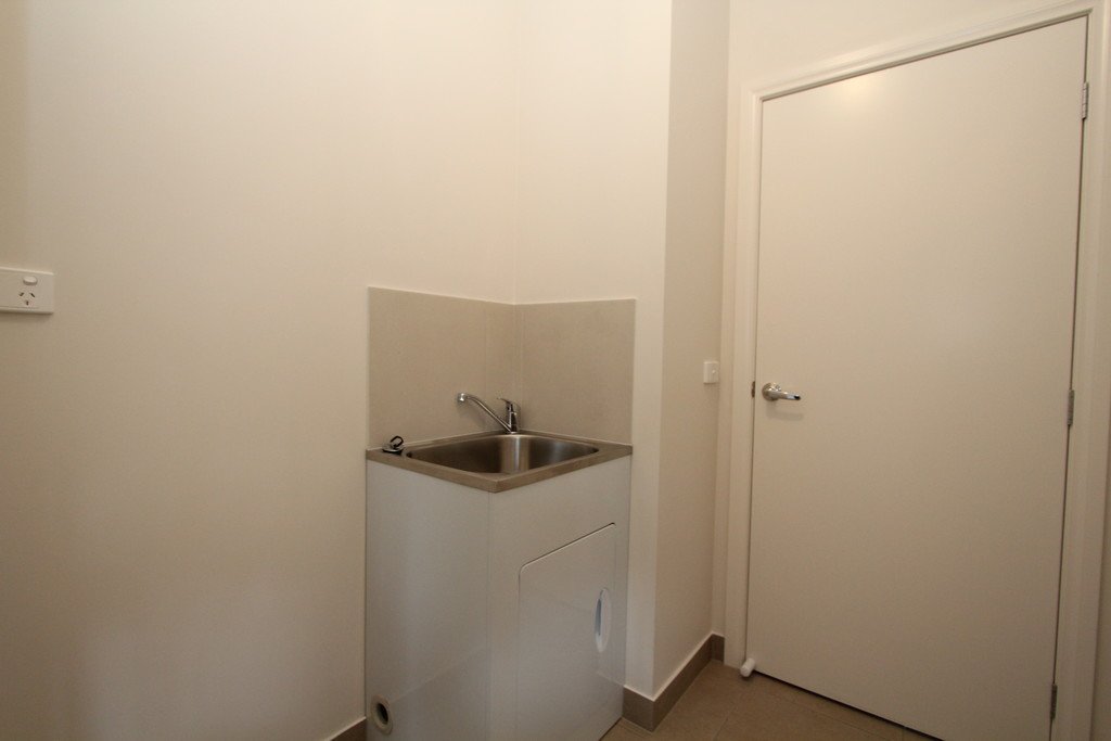 2/5 Broomfield Road CRESWICK 11