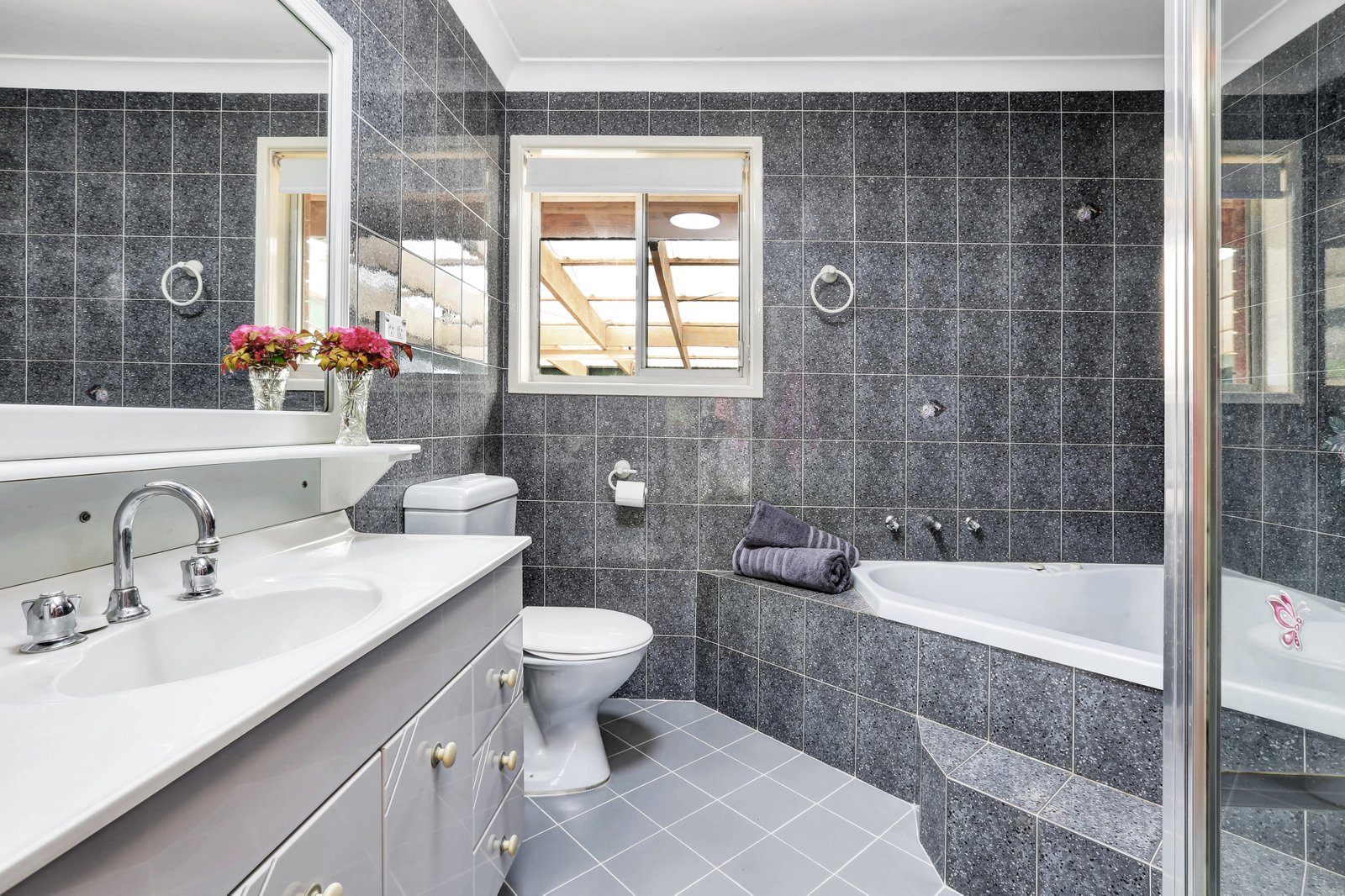 25 Brownsville Ave  BROWNSVILLE 6