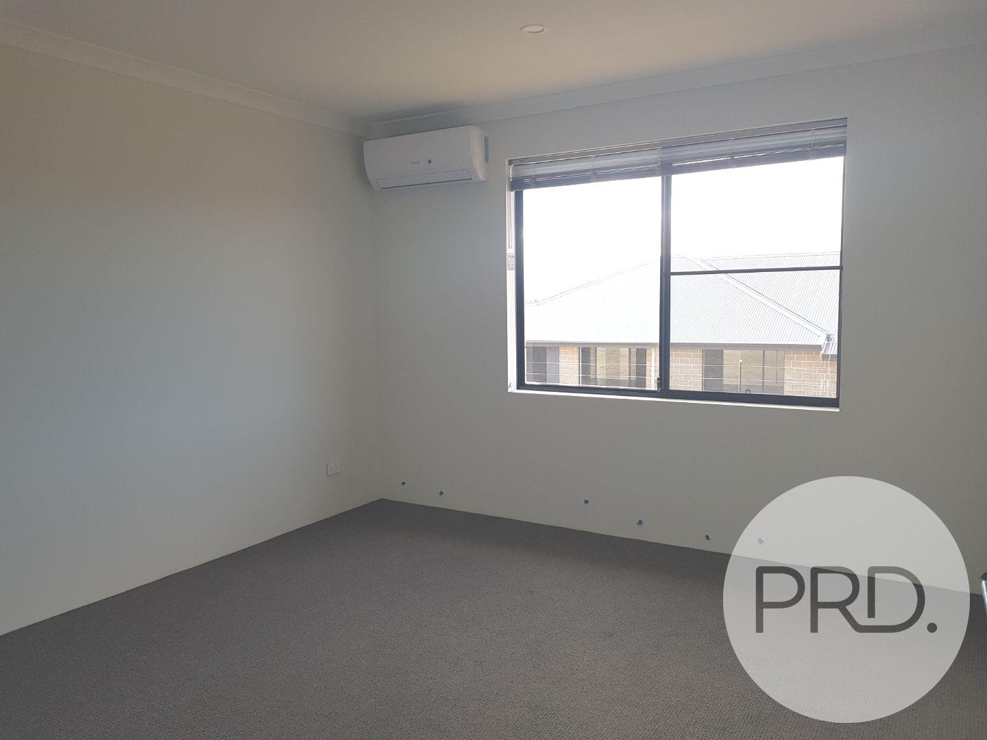 25 Bulloo Loop ELLENBROOK 3