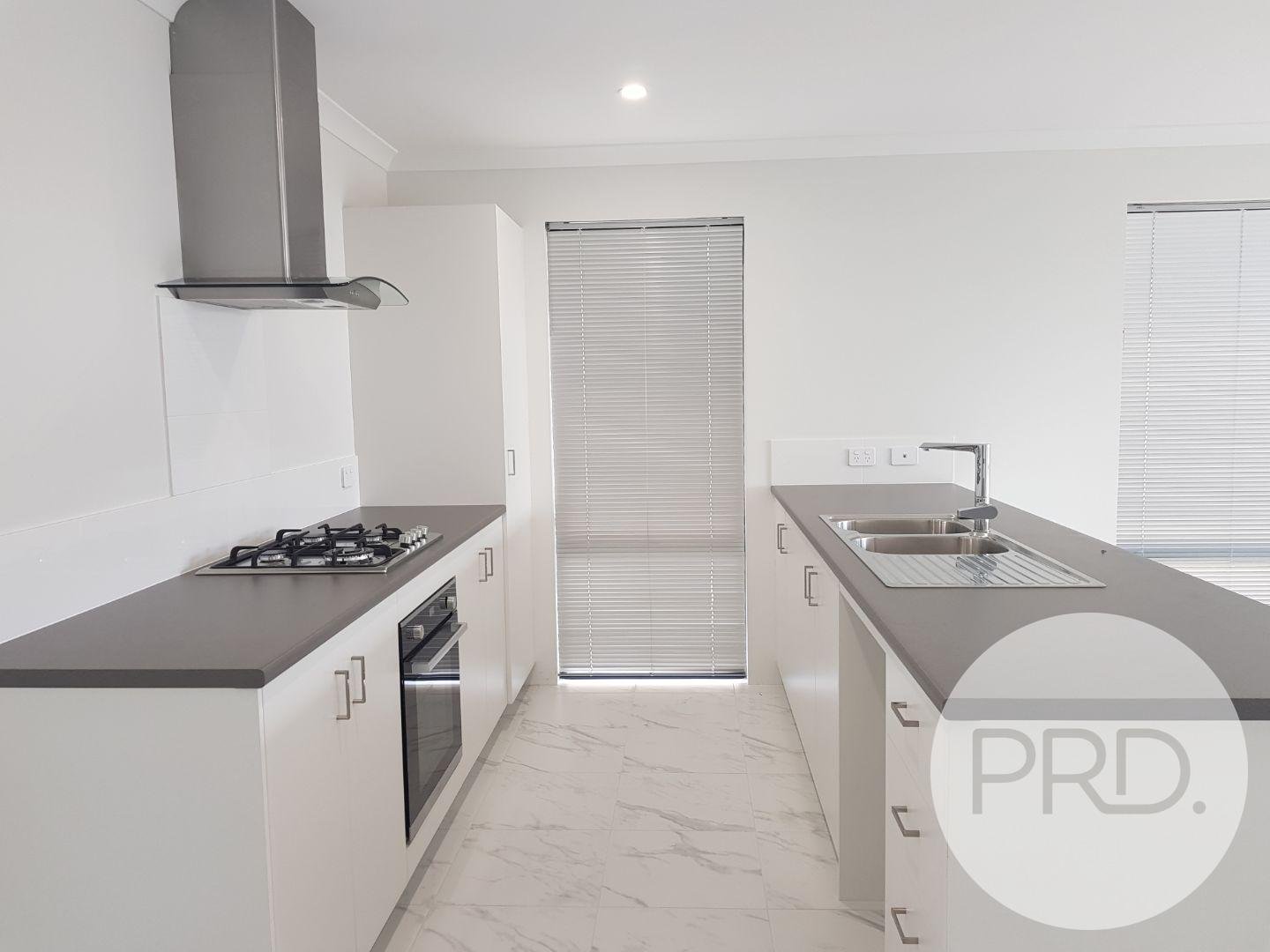 25 Bulloo Loop ELLENBROOK 6