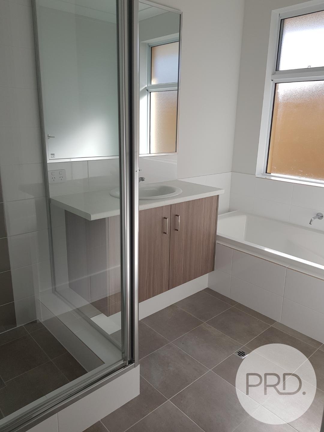 25 Bulloo Loop ELLENBROOK 9