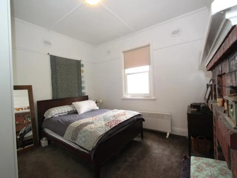 Real Estate and Property in 2/5 Byrne Avenue, Elwood, VIC