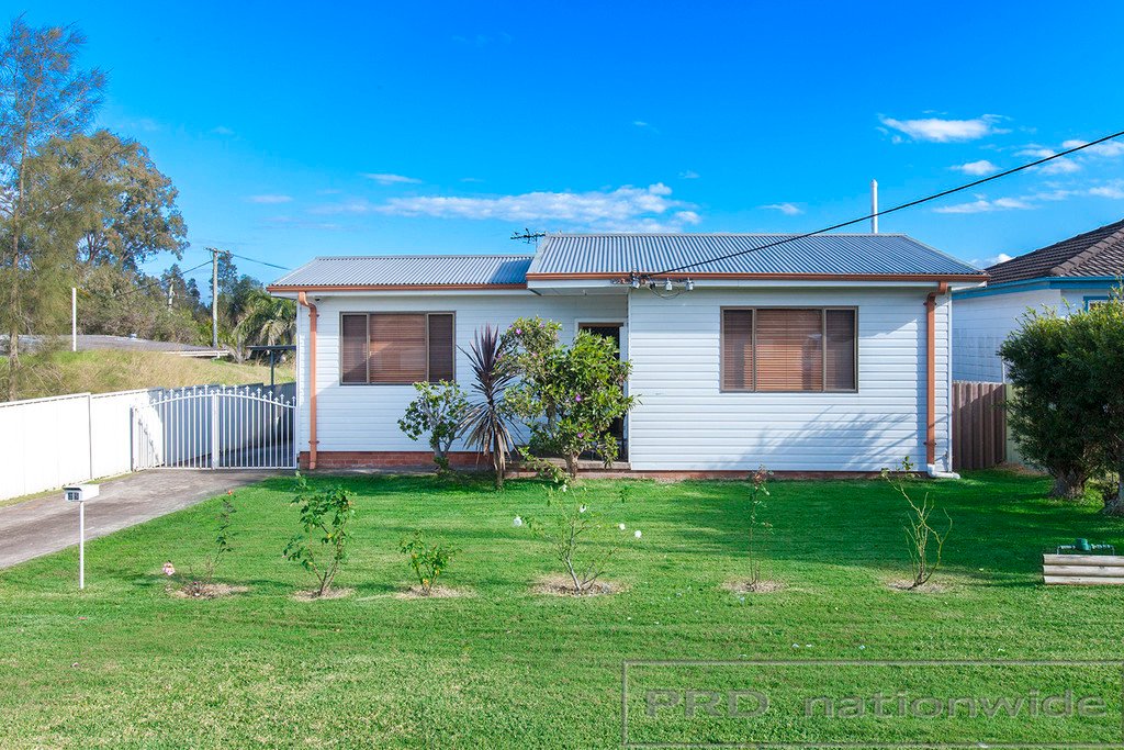 25 Byron Street BERESFIELD 2