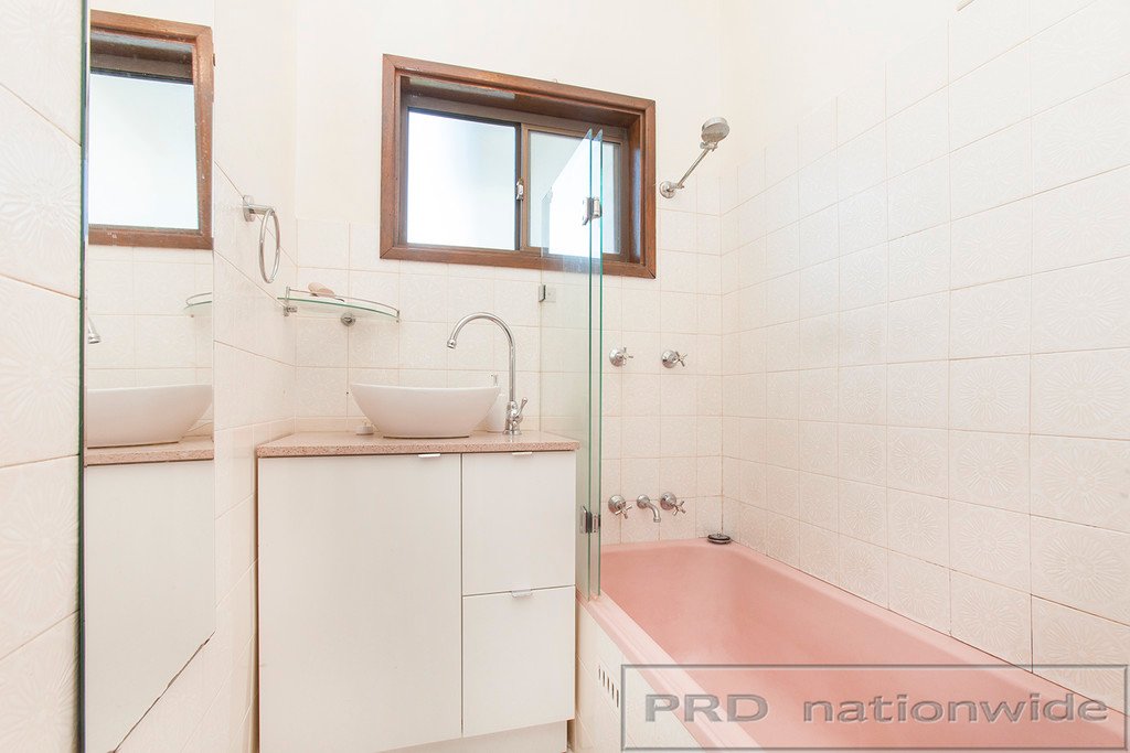 25 Byron Street BERESFIELD 10