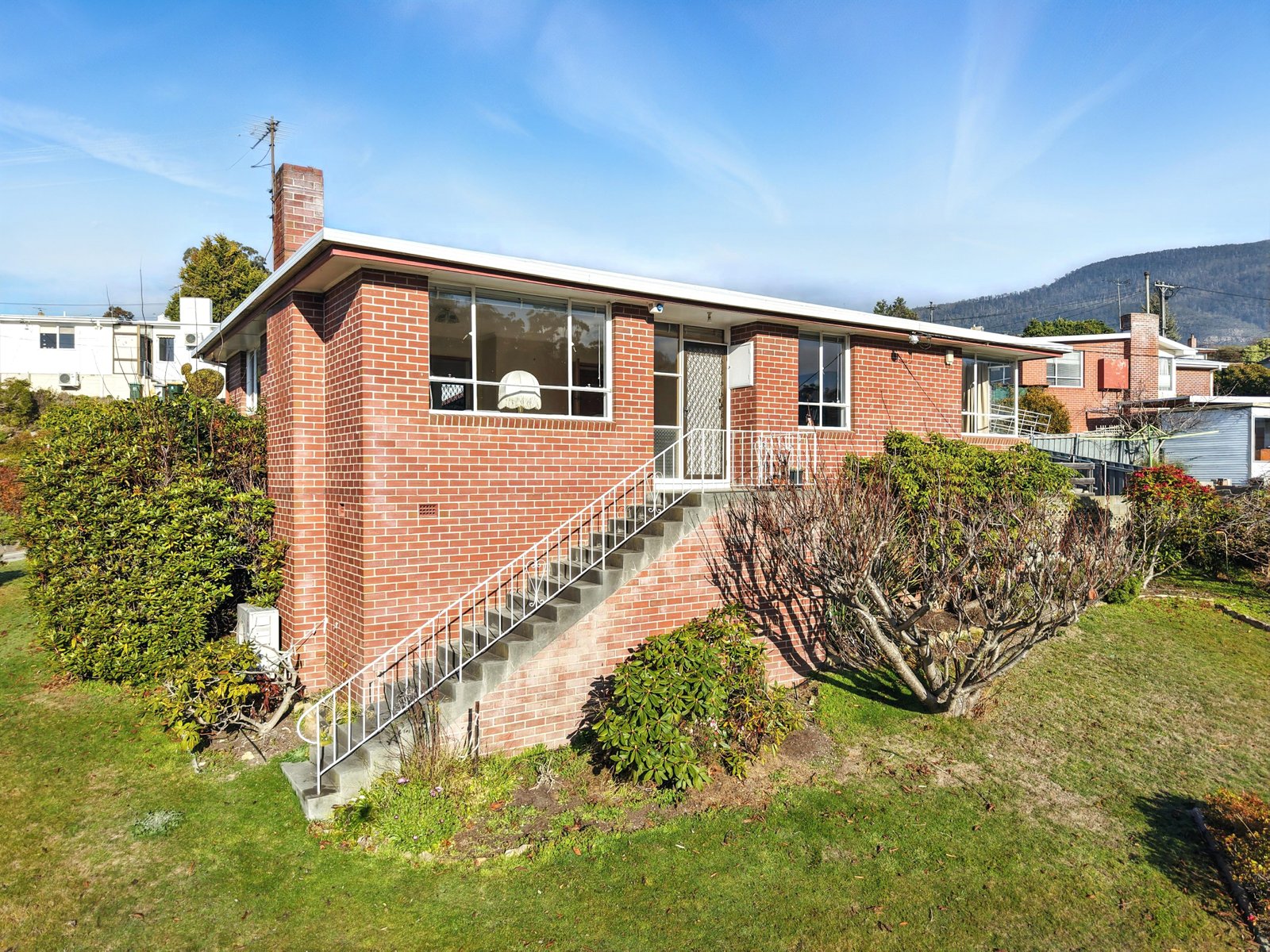 25 Cammeray Road CLAREMONT 3