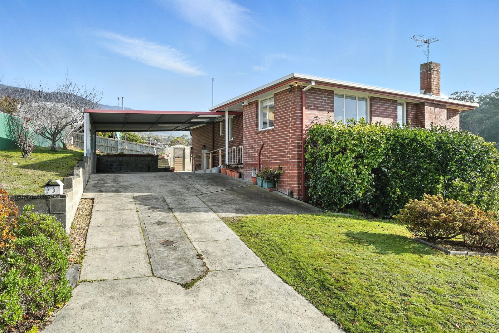 25 Cammeray Road CLAREMONT 4