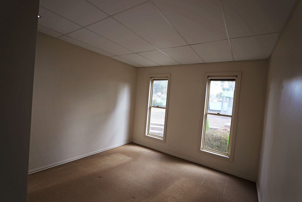 25 Carabost Street TUMBARUMBA 8