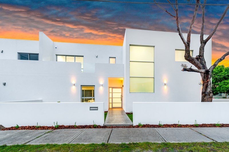 25 Carnegie Circuit CHIFLEY 1